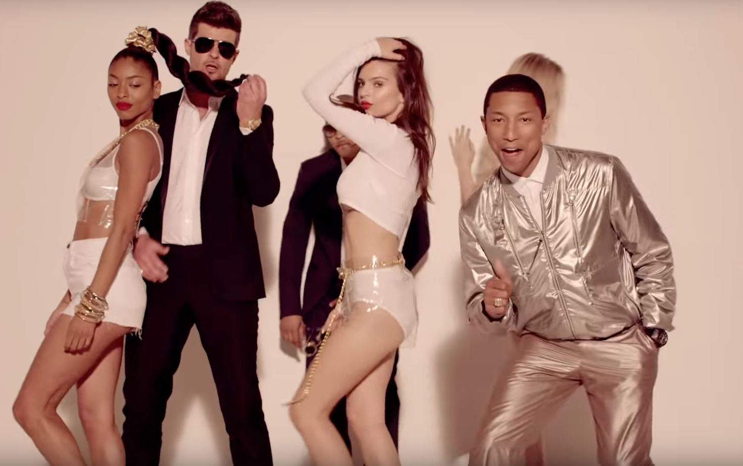Robin Thicke Blurred Lines Uncut